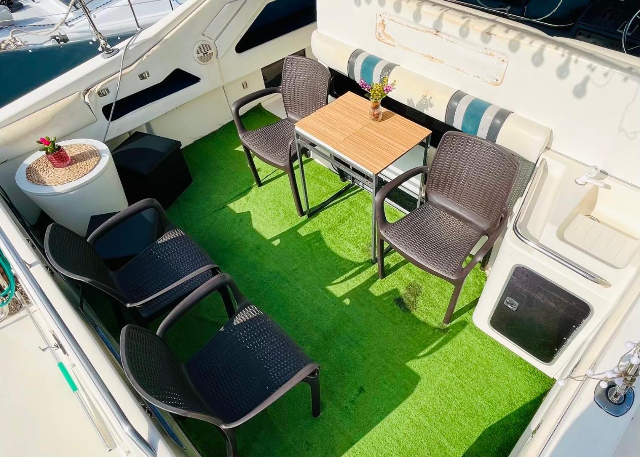 Yacht Hotel Barcelona سان أدريان دي بيزوس المظهر الخارجي الصورة