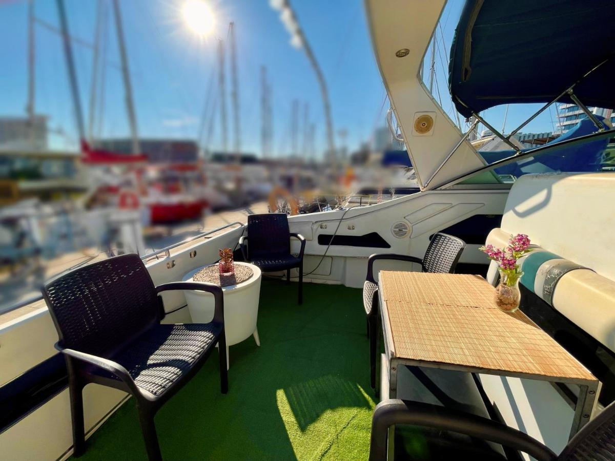 Yacht Hotel Barcelona سان أدريان دي بيزوس المظهر الخارجي الصورة