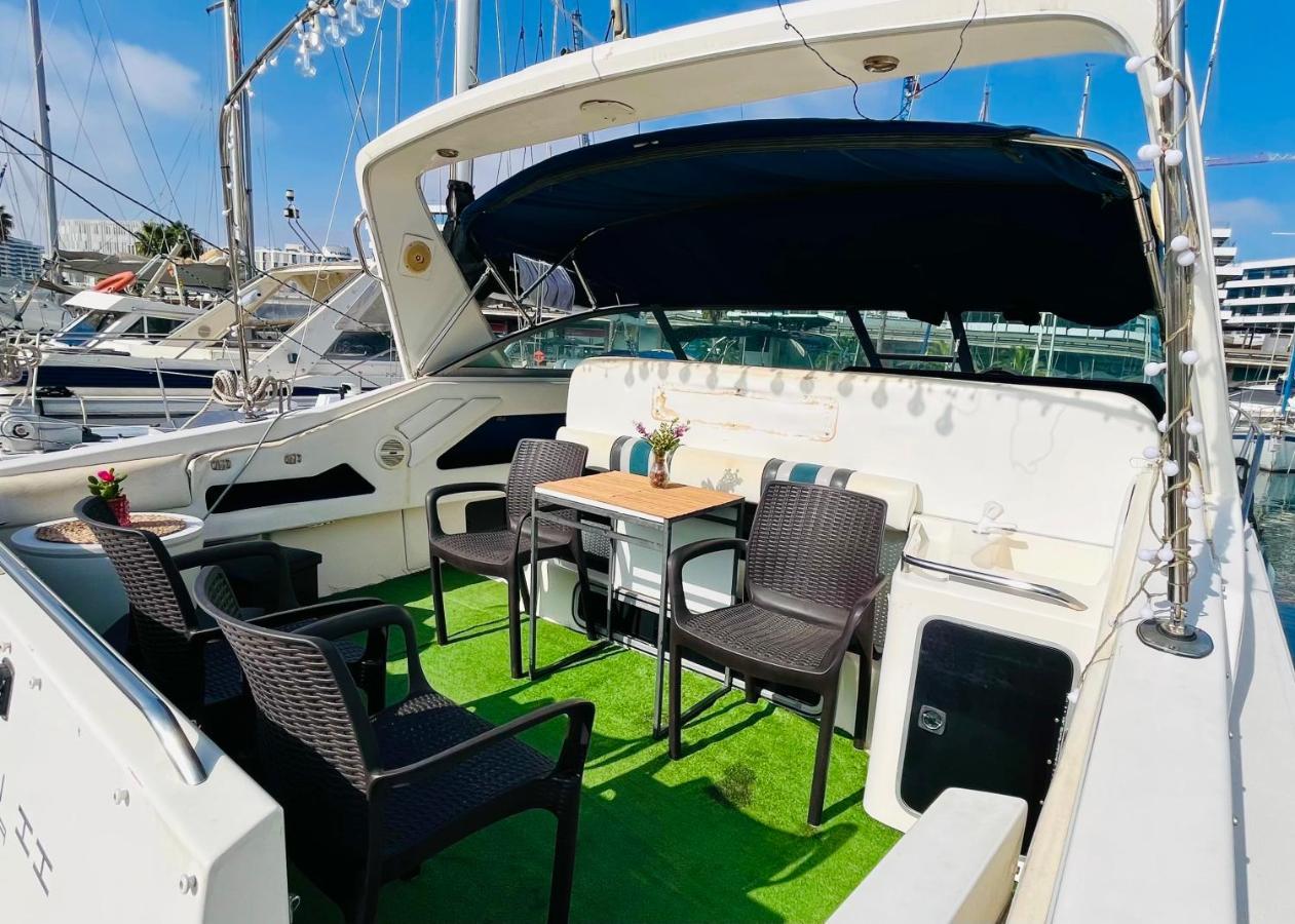Yacht Hotel Barcelona سان أدريان دي بيزوس المظهر الخارجي الصورة