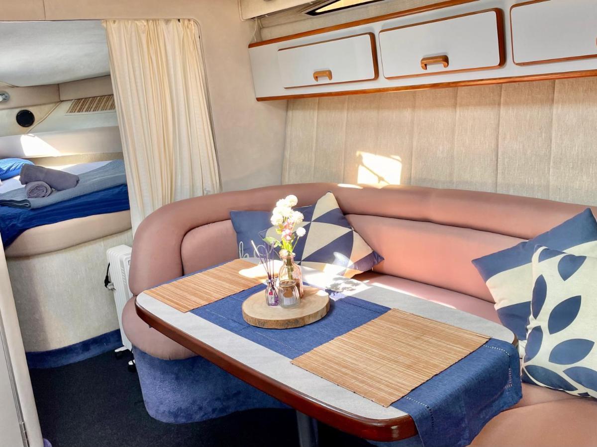 Yacht Hotel Barcelona سان أدريان دي بيزوس المظهر الخارجي الصورة