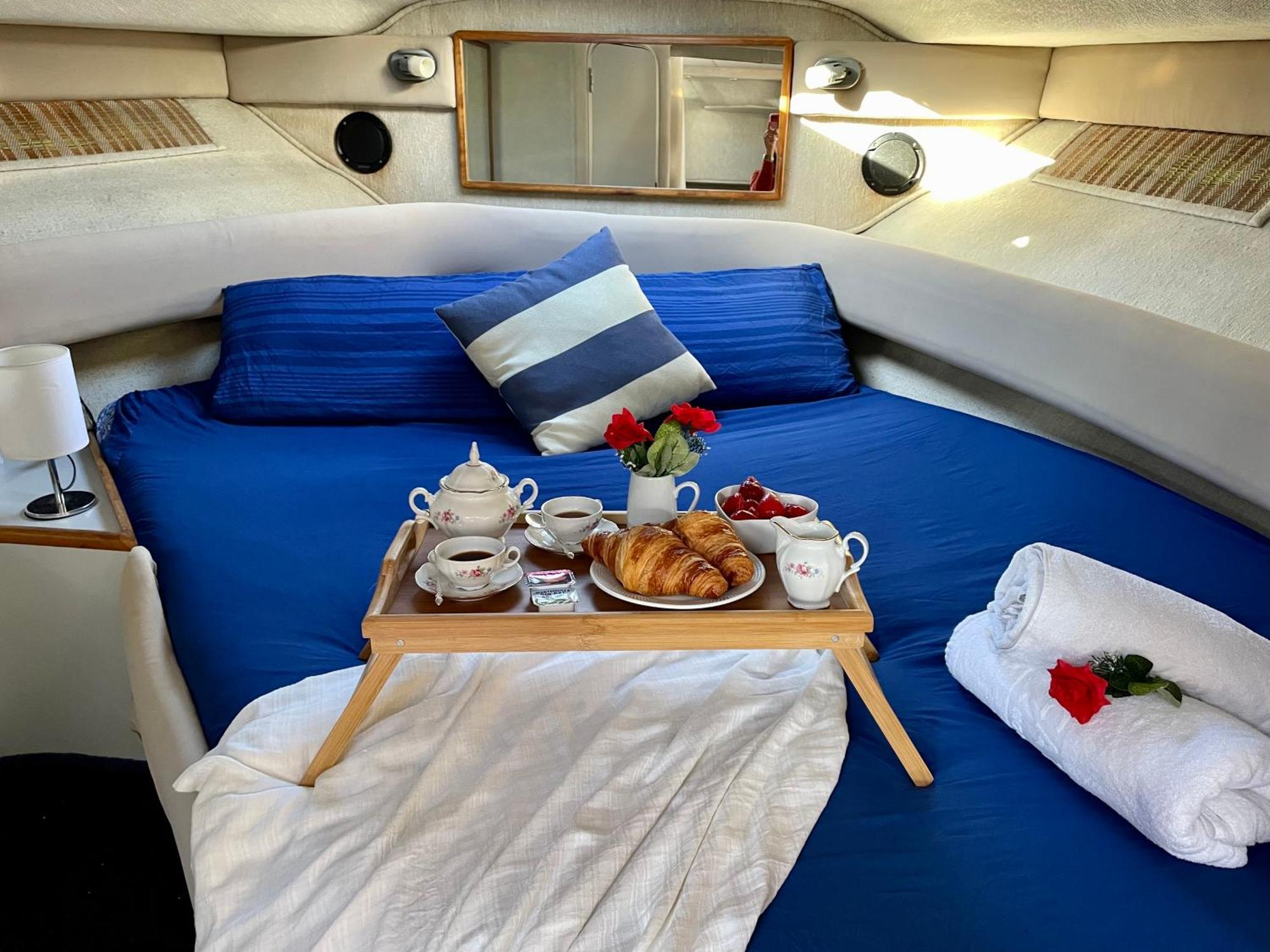 Yacht Hotel Barcelona سان أدريان دي بيزوس المظهر الخارجي الصورة